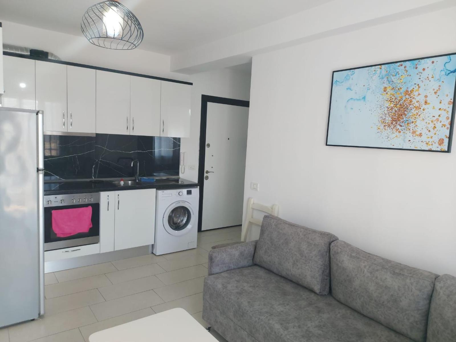 Bral Apartment 5 - Beachfront Durrës Esterno foto